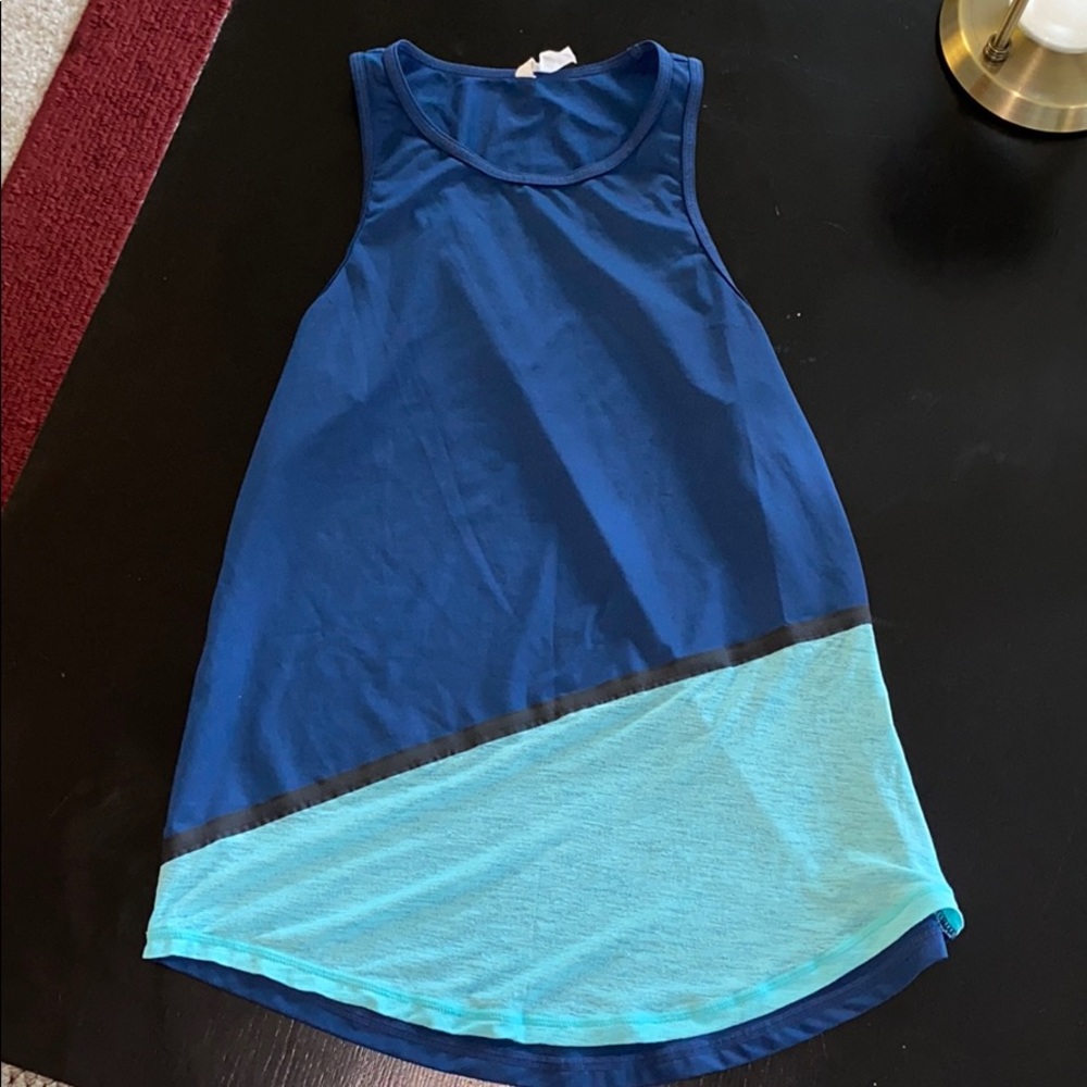 Women’s sport shirt